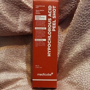 Medicube Red Hypochlorous Acid Peel Shot